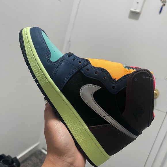 Air Jordan 1 High Biohack Size 5.5 Y - Picture 4 of 4